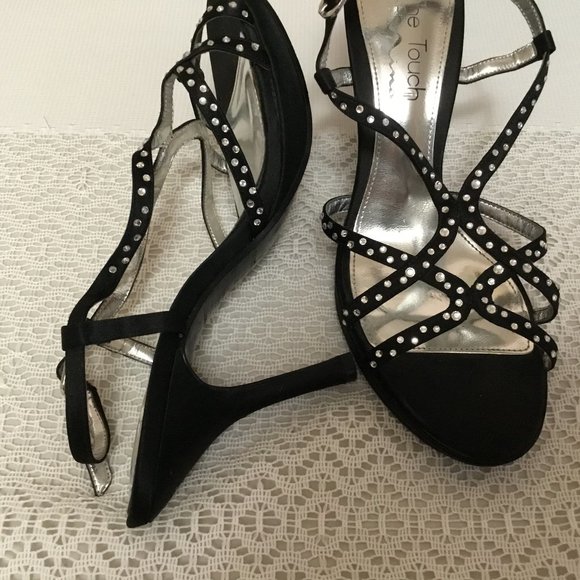 Touch of Nina Black Satin Rhinestone Strappy Peep Toe Cocktail Party Shoes 7 - Picture 1 of 7